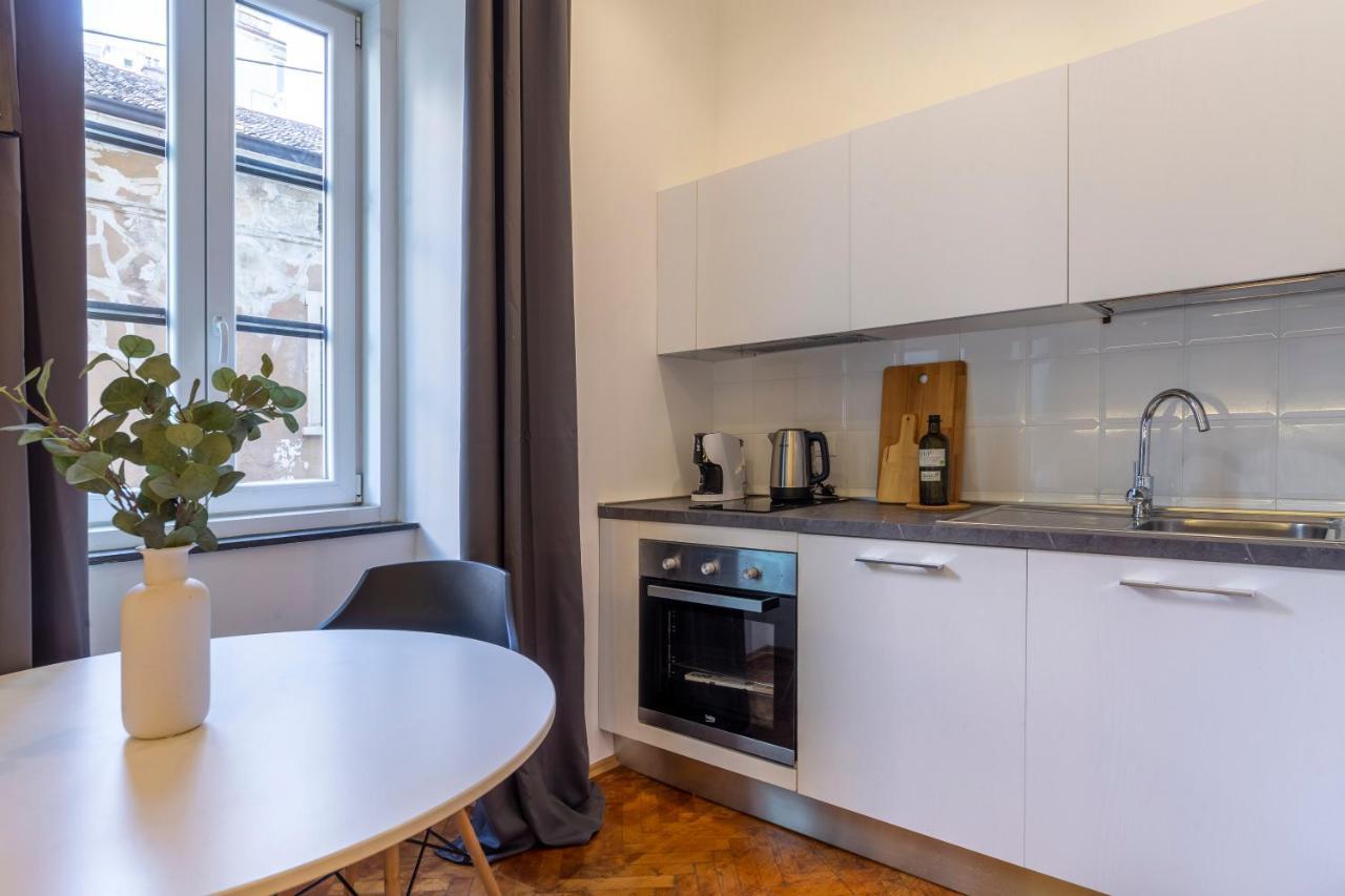 Amazing Studio In The City Center + Wifi Trieste Ngoại thất bức ảnh